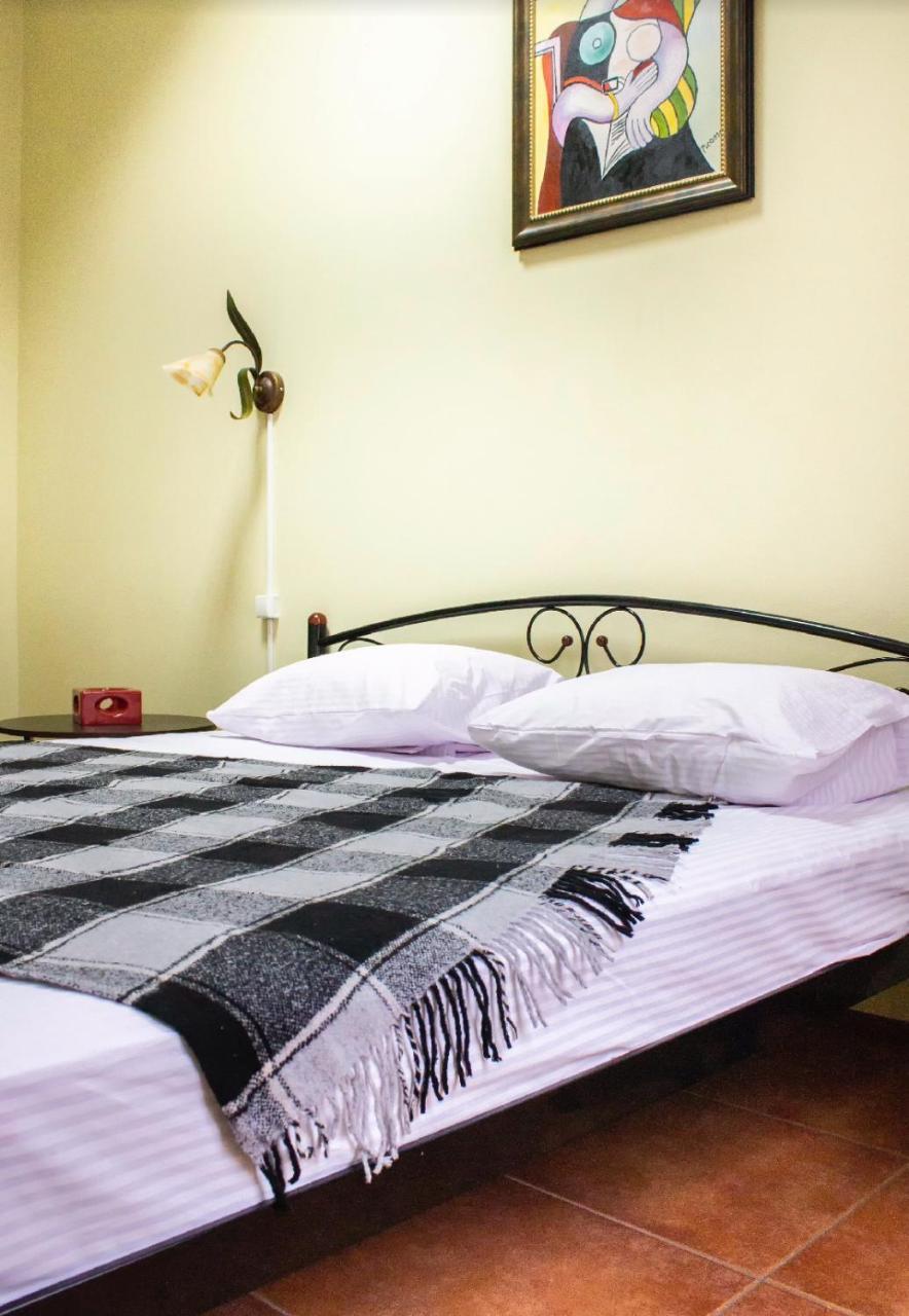 Hostel Koleso Odessa Eksteriør billede